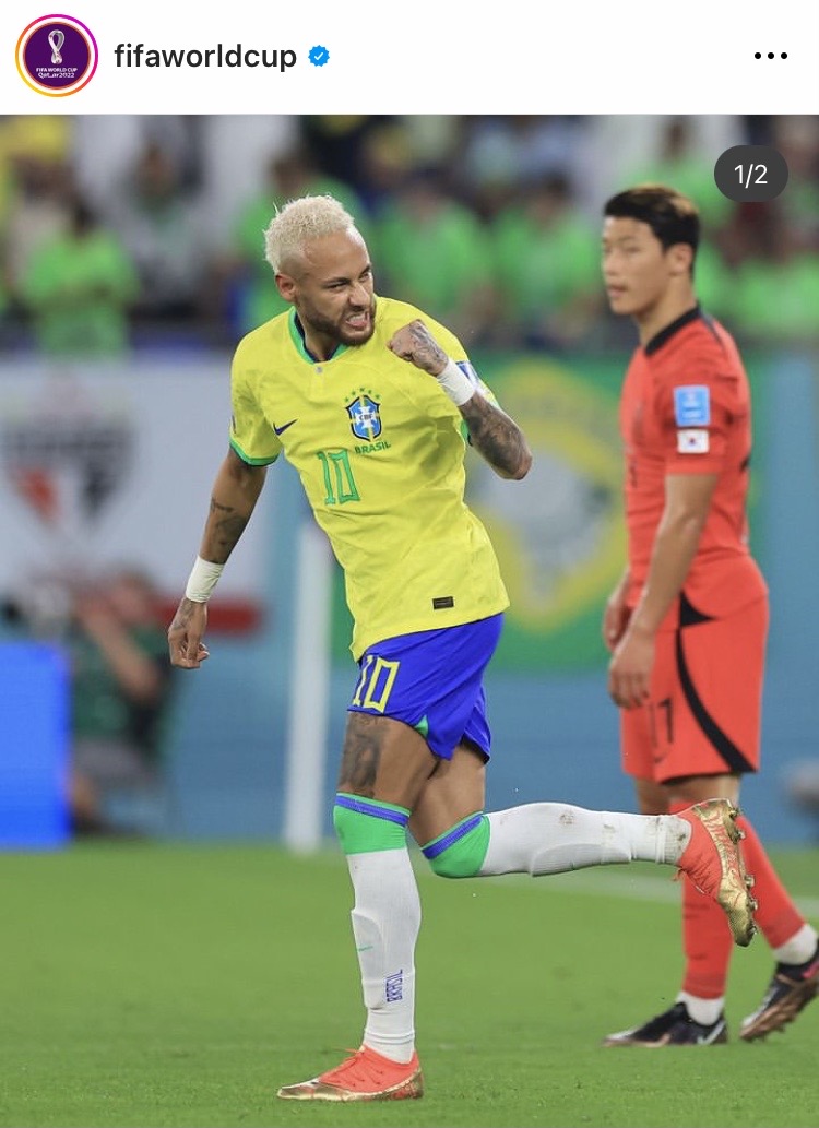 เต้นแซมบ้า-แจกมินิฮาร์ท!! 'ฟาน สเตฟาน' ฉลอง 'บราซิล' ชนะ 'เกาหลีใต้' เข้ารอบบอลโลก เต้นแซมบ้า-แจกมินิฮาร์ท!! 'ฟาน สเตฟาน' ฉลอง 'บราซิล' ชนะ 'เกาหลีใต้' เข้ารอบบอลโลก