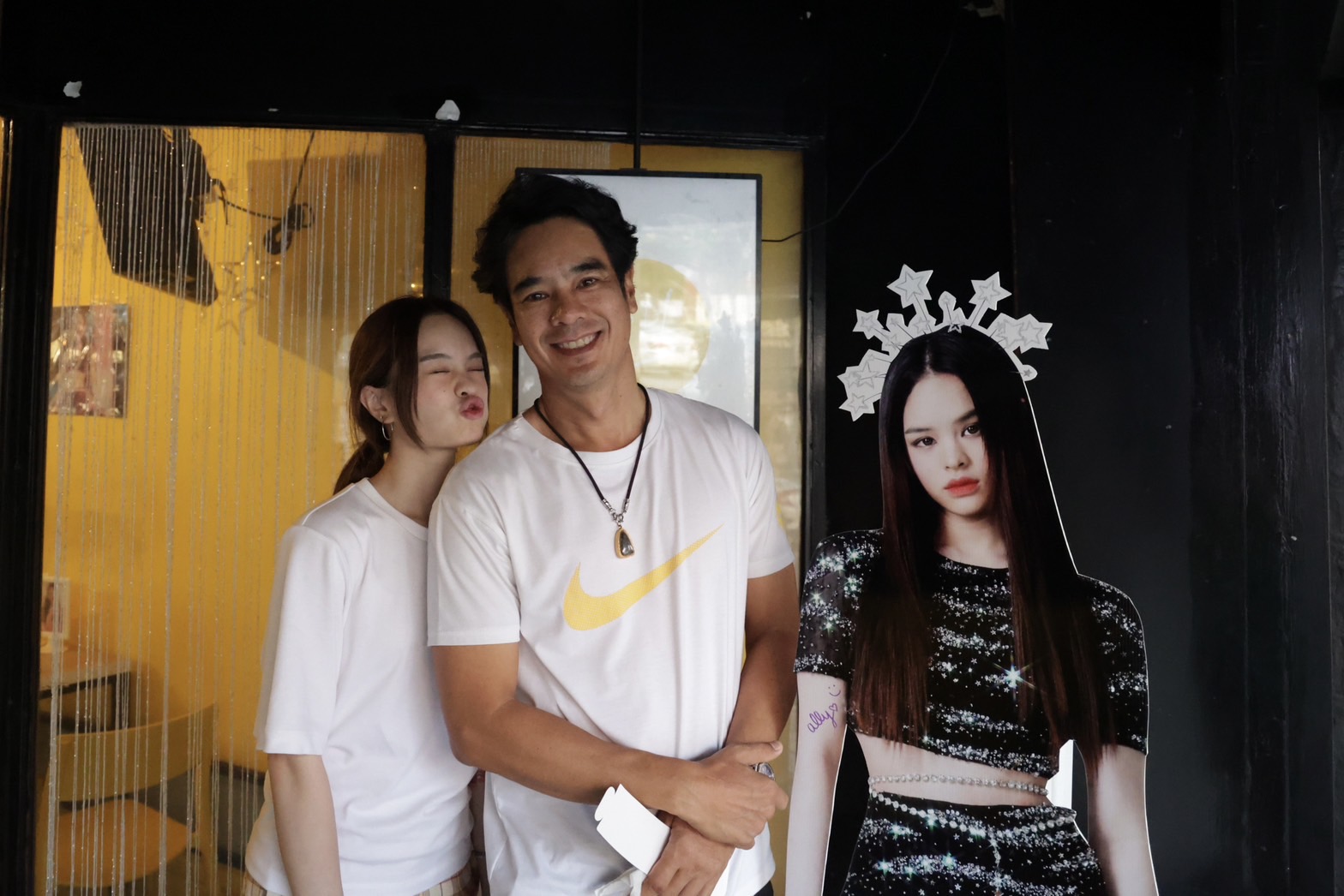 “แอลลี่” ฉลองวันเกิดวัย19 ปี ครอบครัวและแฟนคลับร่วมเซอร์ไพรส์ 
