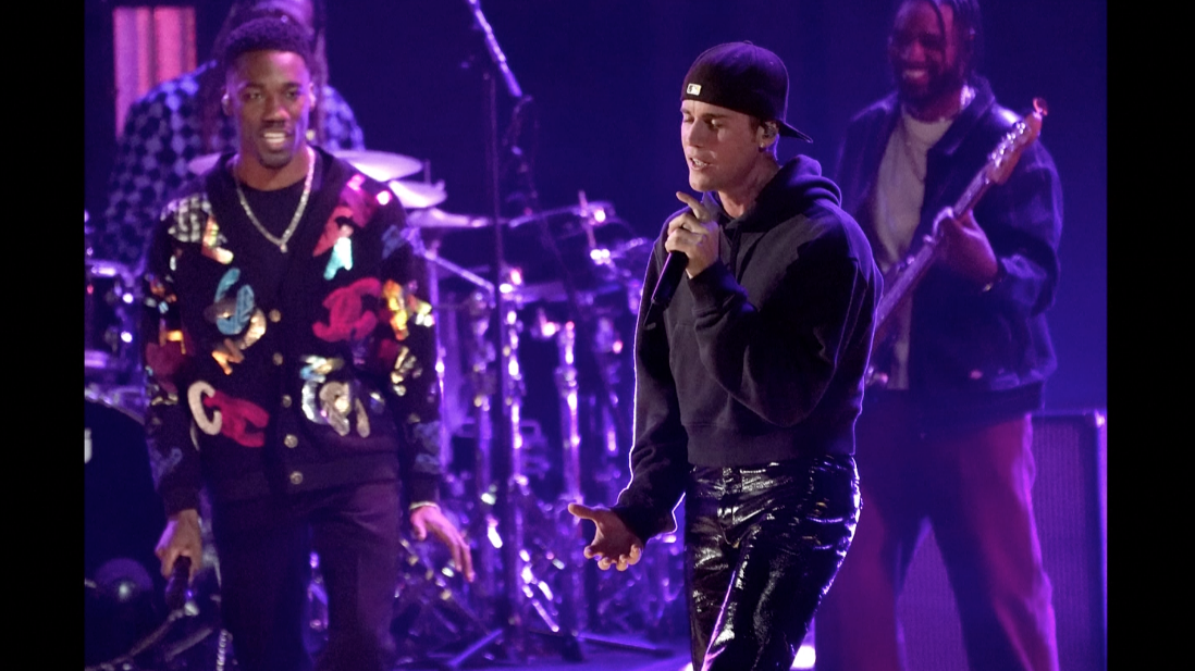 จ่อวางไมค์?!! เผยสาเหตุ 'จัสติน บีเบอร์' พร้อมอำลาวงการเพลงอย่างจริงจัง จ่อวางไมค์?!! เผยสาเหตุ 'จัสติน บีเบอร์' พร้อมอำลาวงการเพลงอย่างจริงจัง