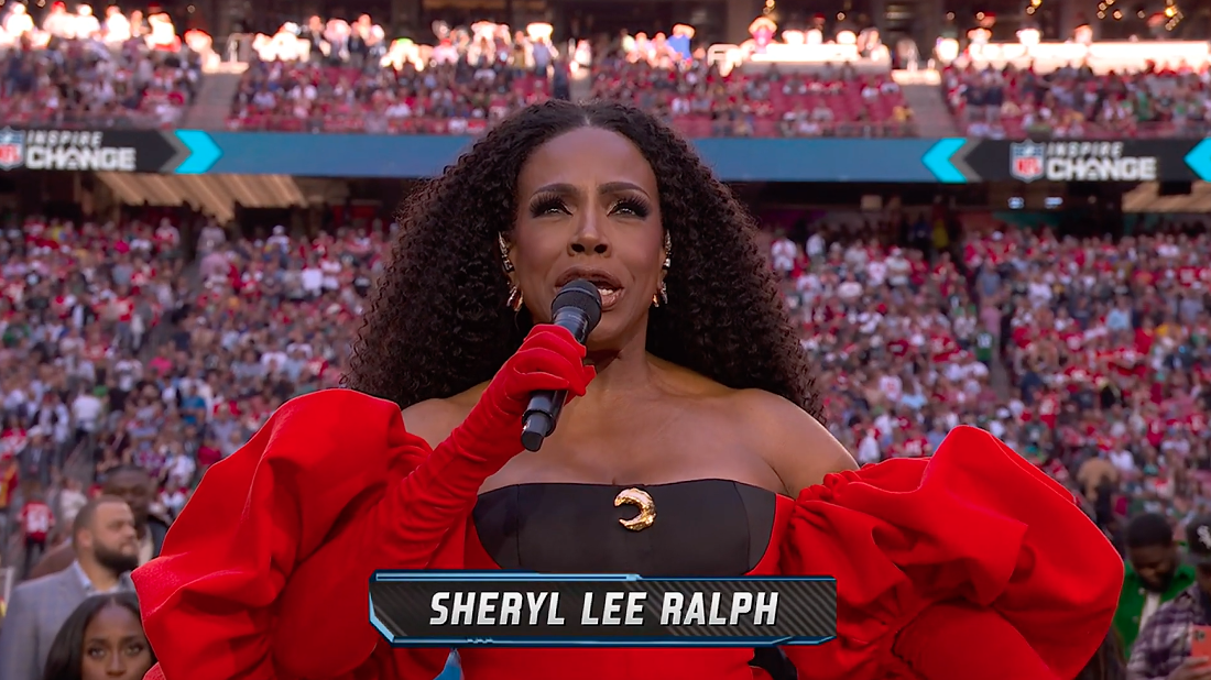 สีสัน Super Bowl!! 'Chris Stapleton-Babyface' ร้องเพลงเปิดฉากการแข่งขัน สีสัน Super Bowl!! 'Chris Stapleton-Babyface' ร้องเพลงเปิดฉากการแข่งขัน