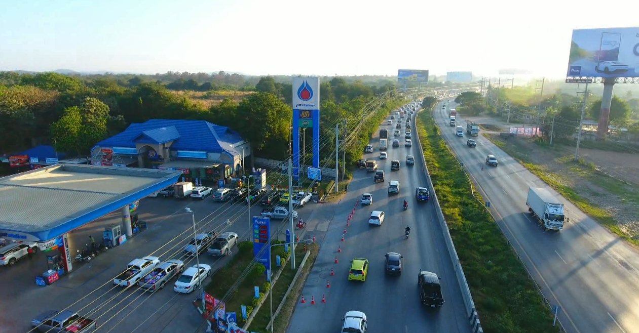 จราจรวันนี้ 29 ธ.ค. เปิดภาพมุมสูง ถนนมิตรภาพช่วงกลางดง ยังติดหนึบ จราจรวันนี้ 29 ธ.ค. เปิดภาพมุมสูง ถนนมิตรภาพช่วงกลางดง ยังติดหนึบ