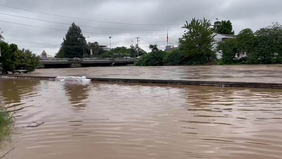 ประมวลภาพ น้ำท่วมเชียงใหม่ สูงสุดเกือบ 5 เมตร แนวโน้มเพิ่มต่อเนื่อง ประมวลภาพ น้ำท่วมเชียงใหม่ สูงสุดเกือบ 5 เมตร แนวโน้มเพิ่มต่อเนื่อง