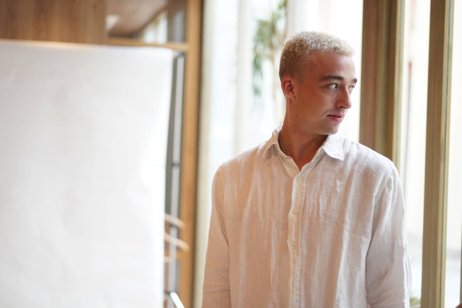 Maximillian ตื่นเต้น! ได้มาไทยและเตรียมร่วมงานกับ ส้ม มารี