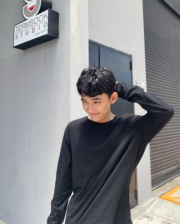 เฟิร์ส อนุวัฒน์ คัมแบ็ค หลังหายไป 2 เดือนถูกพักงานปมคลิปฉาว