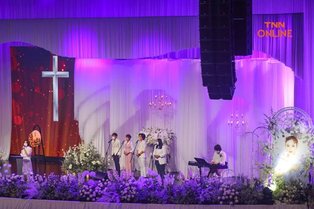 LIVE! พิธีไว้อาลัย แตงโม นิดา ที่คริสตจักรเสรีภาพกรุงเทพ วันที่ 2 LIVE! พิธีไว้อาลัย แตงโม นิดา ที่คริสตจักรเสรีภาพกรุงเทพ วันที่ 2