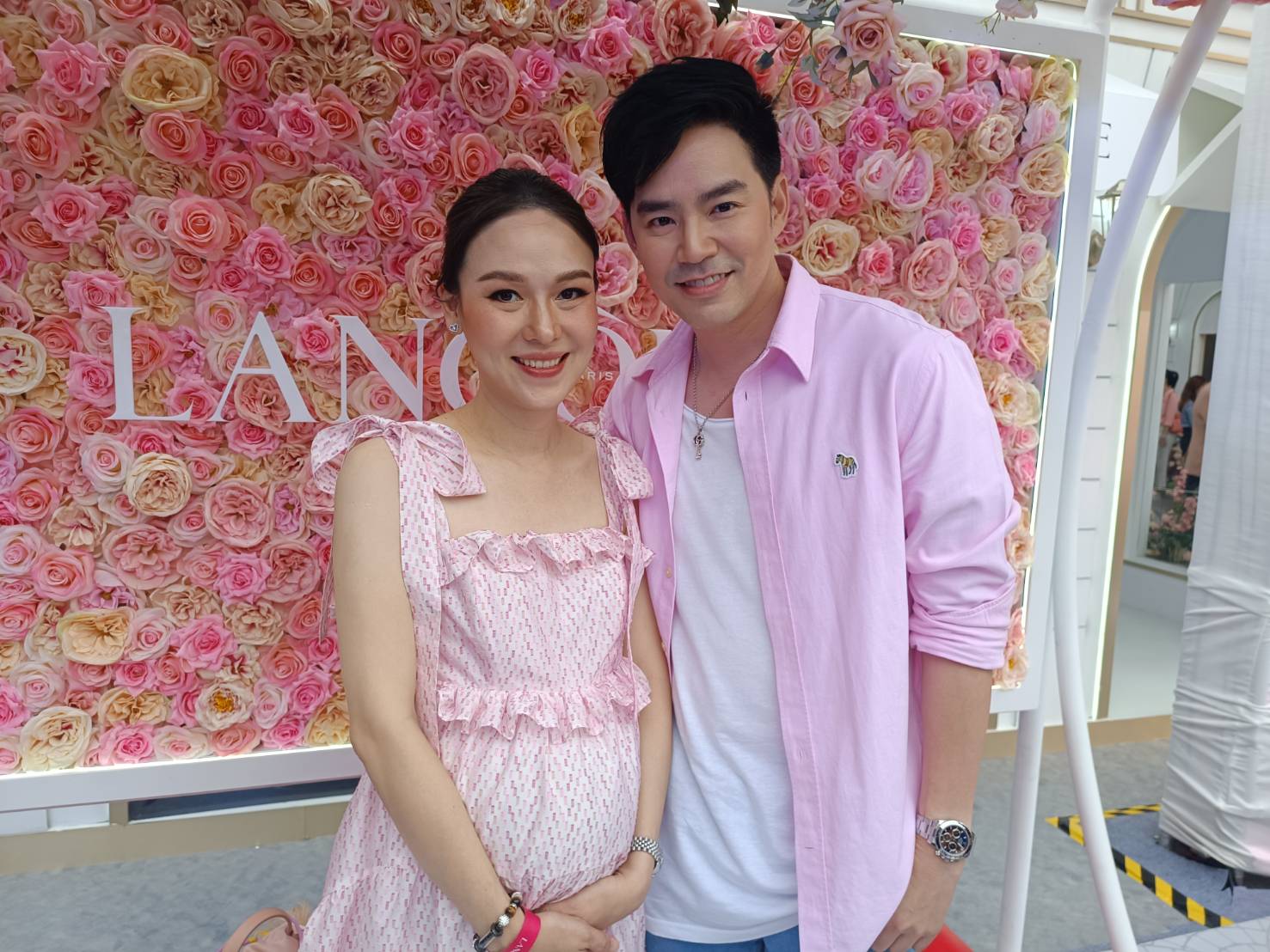 บีม – ออย ควงคู่อัปเดต หลังท้องลูกสาวฝาแฝด 5 เดือน   