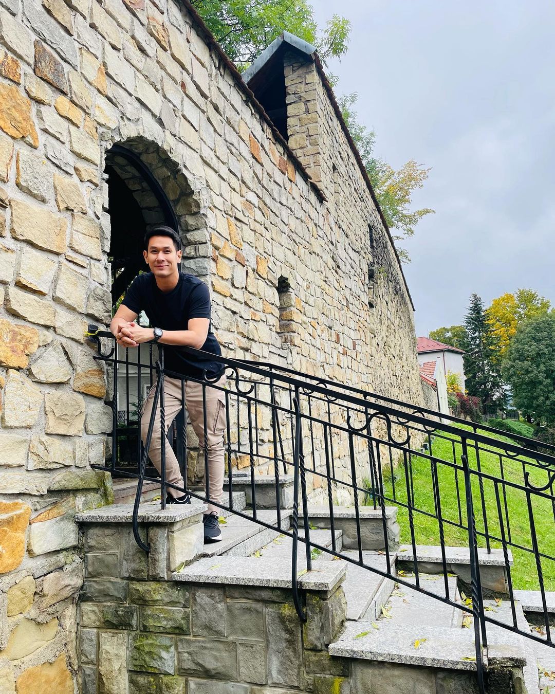 “อ๋อม อรรคพันธ์” ผ่าตัดเรียบร้อย ร่างกายโดยร่วมดี (มีคลิป)