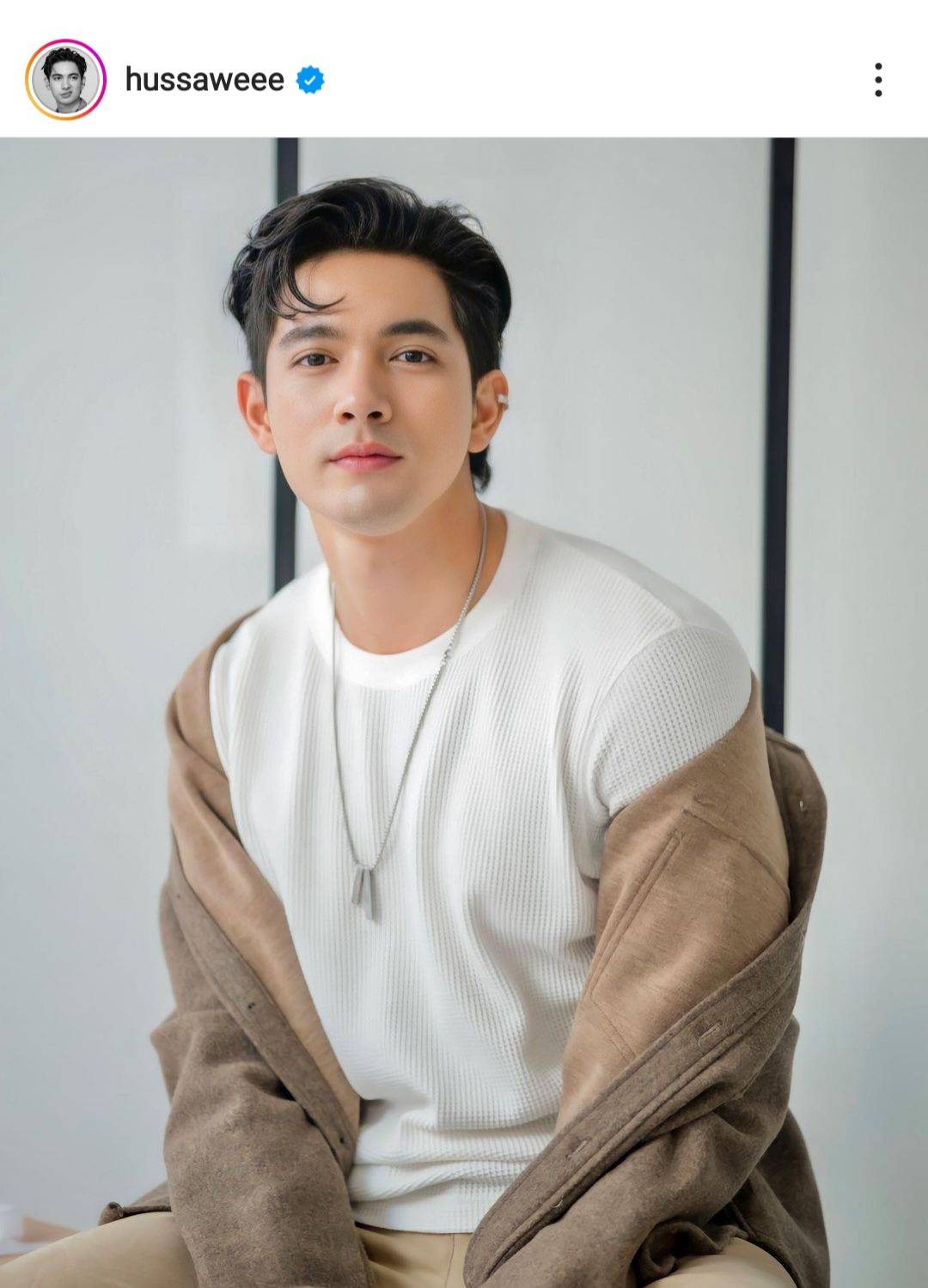 เข้ม หัสวีร์ ขำรับฉายา “พระเอกสายเวทย์” เผยแพลนเรียนต่อปริญญาโท เข้ม หัสวีร์ ขำรับฉายา “พระเอกสายเวทย์” เผยแพลนเรียนต่อปริญญาโท