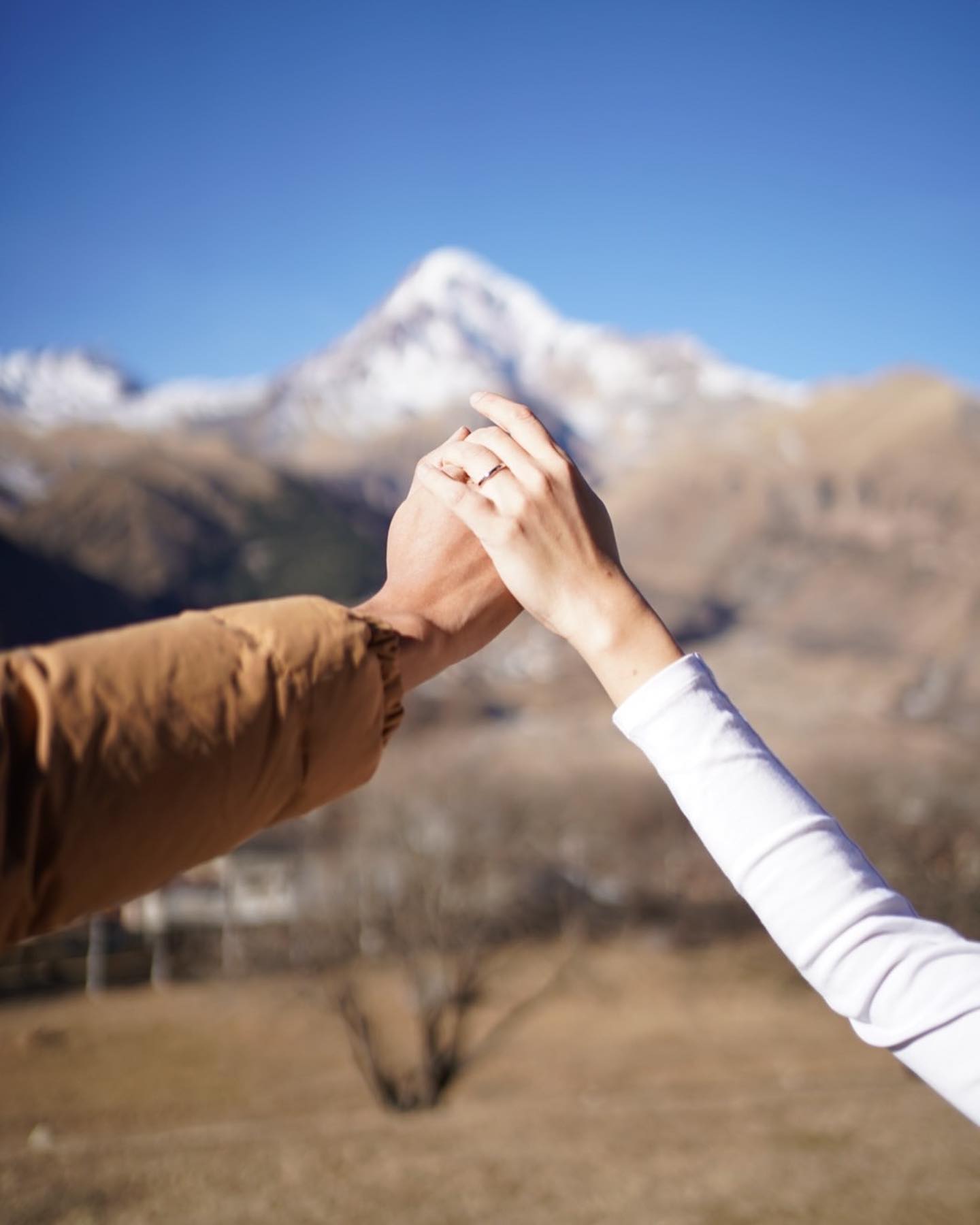 ของขวัญครบรอบ 10 ปี! ไต้ฝุ่น คุกเข่าขอแฟนสาวแต่งงาน 