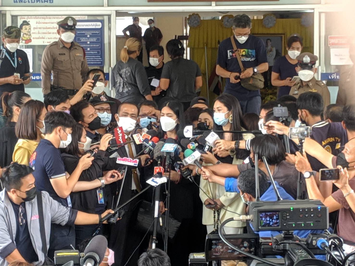 อัยการเลื่อนสั่งคดี แตงโม ครั้งที่ 3 กระติก-แซน เตรียมร้องขอความเป็นธรรม