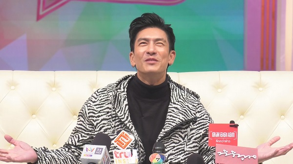 ติ๊ก เจษฎาภรณ์ ซบอกวิกหมอชิต เปิดเผยบทบาทครั้งใหม่ (มีคลิป)