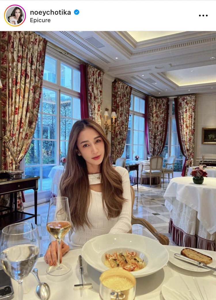 ร้องไห้ยกใหญ่ เนย โชติกา เซอร์ไพรส์ของขวัญปีใหม่คุณแม่ด้วยรถคันโต ร้องไห้ยกใหญ่ เนย โชติกา เซอร์ไพรส์ของขวัญปีใหม่คุณแม่ด้วยรถคันโต