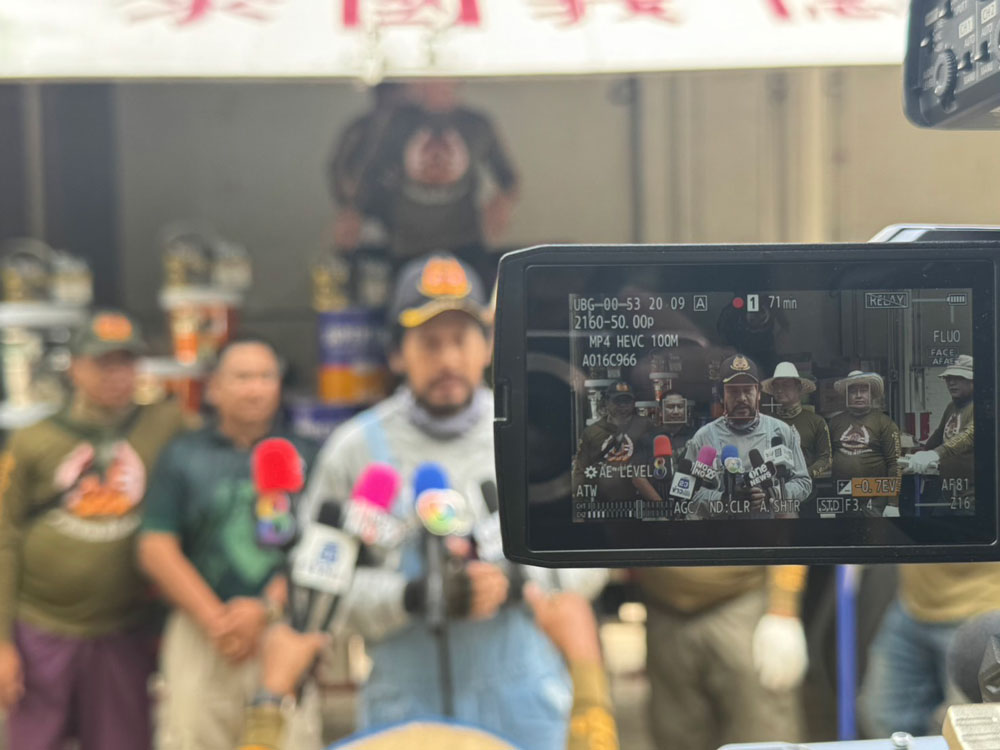 บิณฑ์ บรรลือฤทธิ์ ยกพลร่วมกตัญญู ลุยตันหยงมัส ฟื้นฟูวัด-โรงเรียน-มัสยิด บิณฑ์ บรรลือฤทธิ์ ยกพลร่วมกตัญญู ลุยตันหยงมัส ฟื้นฟูวัด-โรงเรียน-มัสยิด