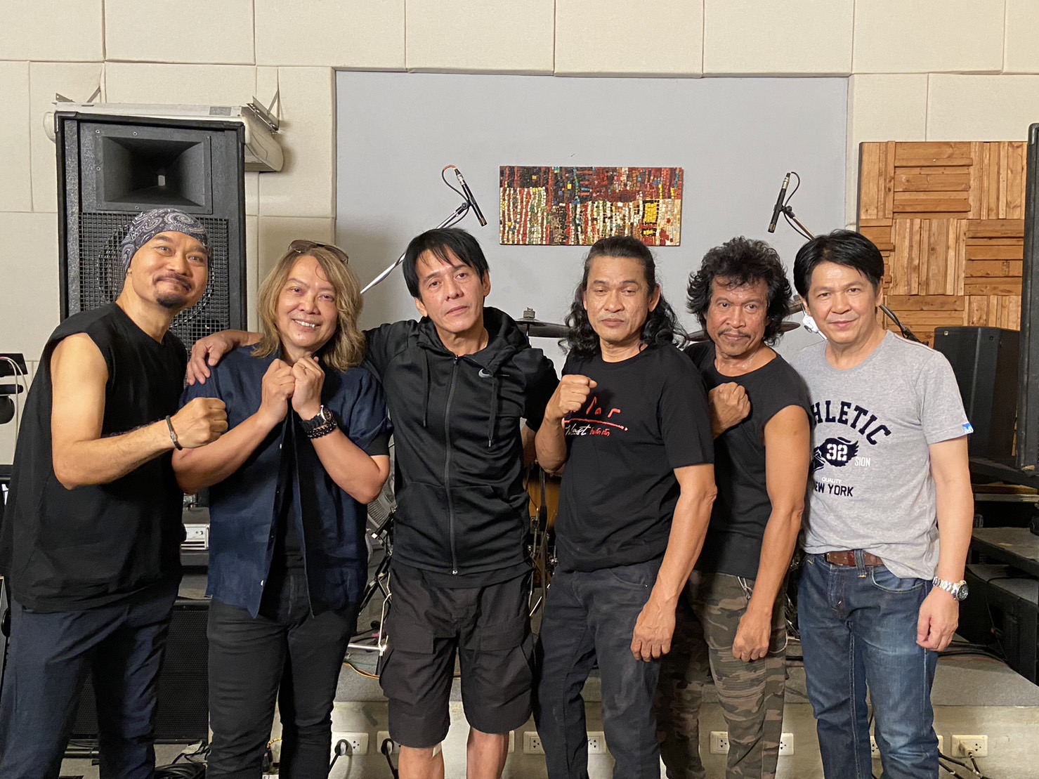 “ไมโคร” วงร็อคระดับตำนาน พร้อมระเบิดความมันส์อีกครั้งในรอบ 13 ปี