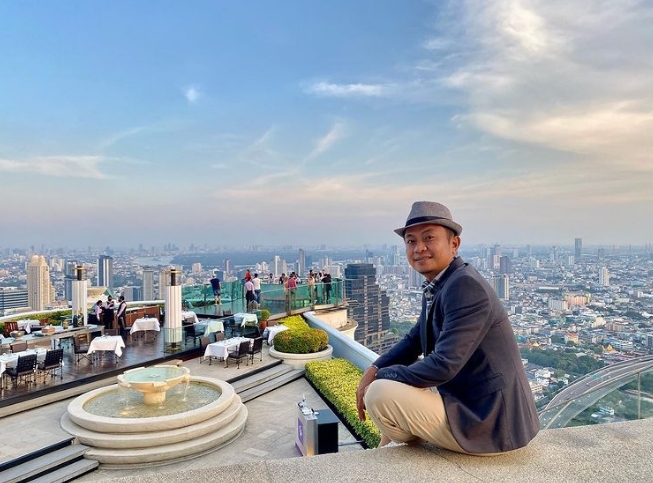 อี๊ด โปงลางสะออน ขอโทษ ทิดสมปอง ทำเสียหาย ชี้แจงดราม่าสาวนั่งตักแค่มุก อี๊ด โปงลางสะออน ขอโทษ ทิดสมปอง ทำเสียหาย ชี้แจงดราม่าสาวนั่งตักแค่มุก