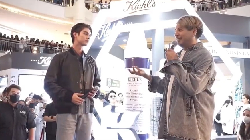 หล่อห้างแตก!! ‘ไบร์ท วชิรวิชญ์’ ลัดฟ้าเสิร์ฟฟินสบตาแฟนๆ ที่มาเลเซีย หล่อห้างแตก!! ‘ไบร์ท วชิรวิชญ์’ ลัดฟ้าเสิร์ฟฟินสบตาแฟนๆ ที่มาเลเซีย