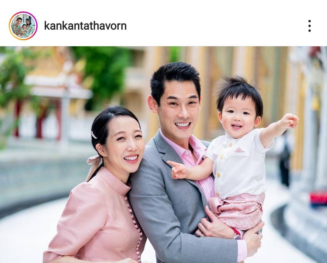 กันต์ กันตถาวร พาครอบครัว กราบขอพรพระสังฆราช กันต์ กันตถาวร พาครอบครัว กราบขอพรพระสังฆราช