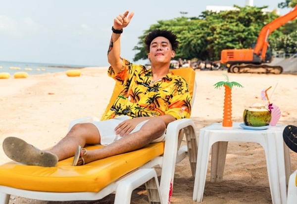 สไปรท์- กาย จีจี เสียดาย ผลงานกำลังไปได้ดี แต่ไม่มีคอนเสิร์ตให้เล่น (มีคลิป) สไปรท์- กาย จีจี เสียดาย ผลงานกำลังไปได้ดี แต่ไม่มีคอนเสิร์ตให้เล่น (มีคลิป)