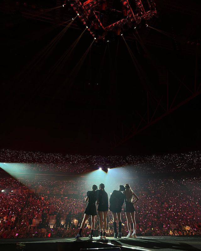 'ลิซ่า' ฉายเดี่ยวเยือนไทยแบบเงียบๆ คาดมาฉลองวันเกิดกับครอบครัว!! 'ลิซ่า' ฉายเดี่ยวเยือนไทยแบบเงียบๆ คาดมาฉลองวันเกิดกับครอบครัว!!