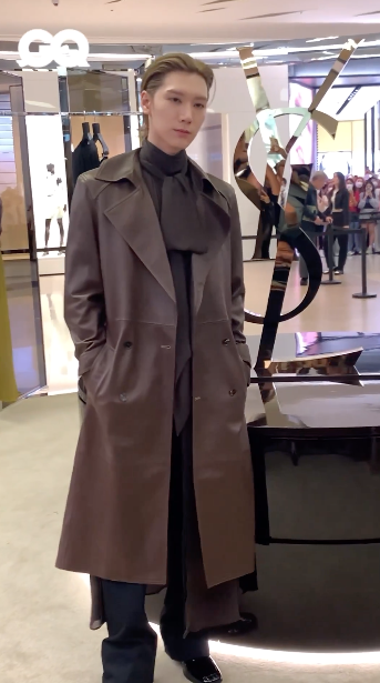 หล่อหรูคูลยกแพ็ค!! เปิดลุค ‘เตนล์ ชิตพล - มาร์ค ต้วน’ ร่วมอีเวนต์ Saint Laurent ในไทย หล่อหรูคูลยกแพ็ค!! เปิดลุค ‘เตนล์ ชิตพล - มาร์ค ต้วน’ ร่วมอีเวนต์ Saint Laurent ในไทย