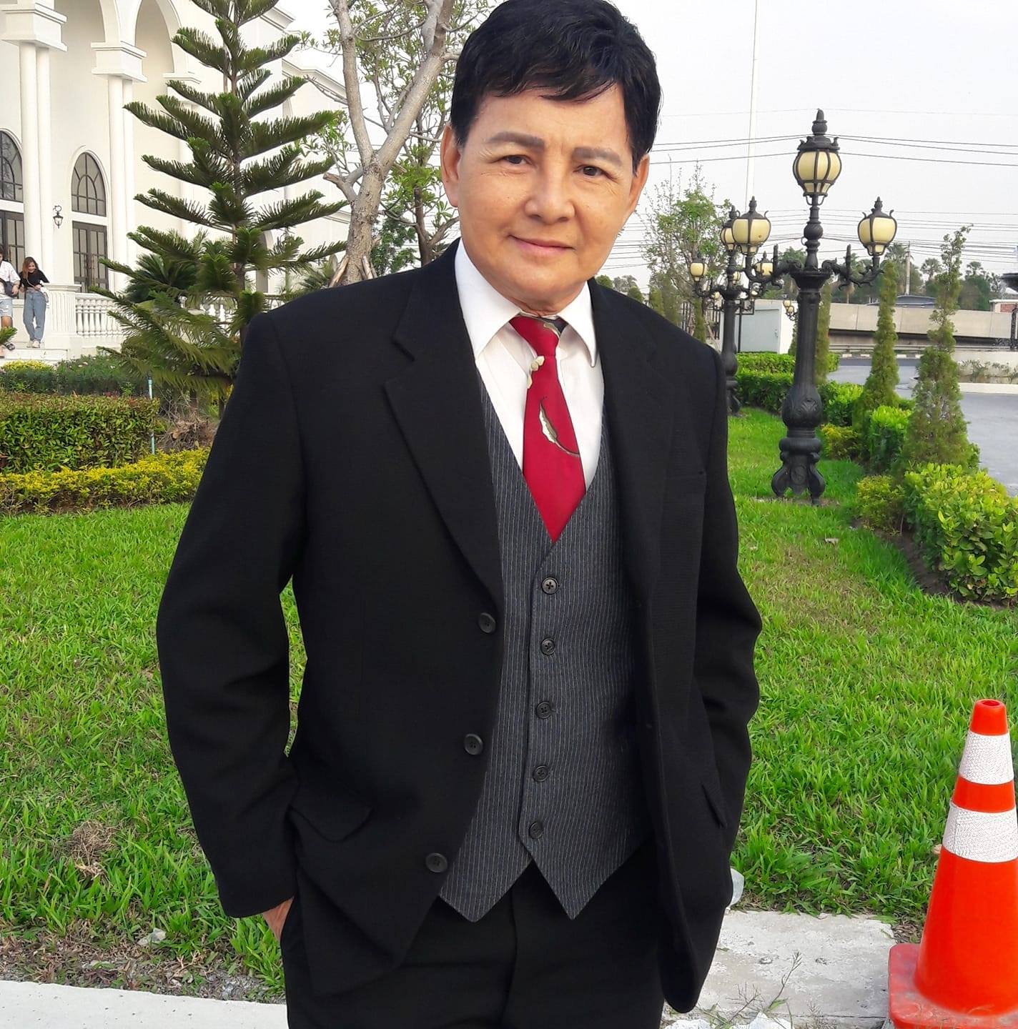 ส่งกำลังใจ อดีตพระเอกดัง สุริยา ชินพันธ์ ป่วยหนักนอนอยู่ ICU มา 5 วัน ยังต้องเฝ้าดูอาการ