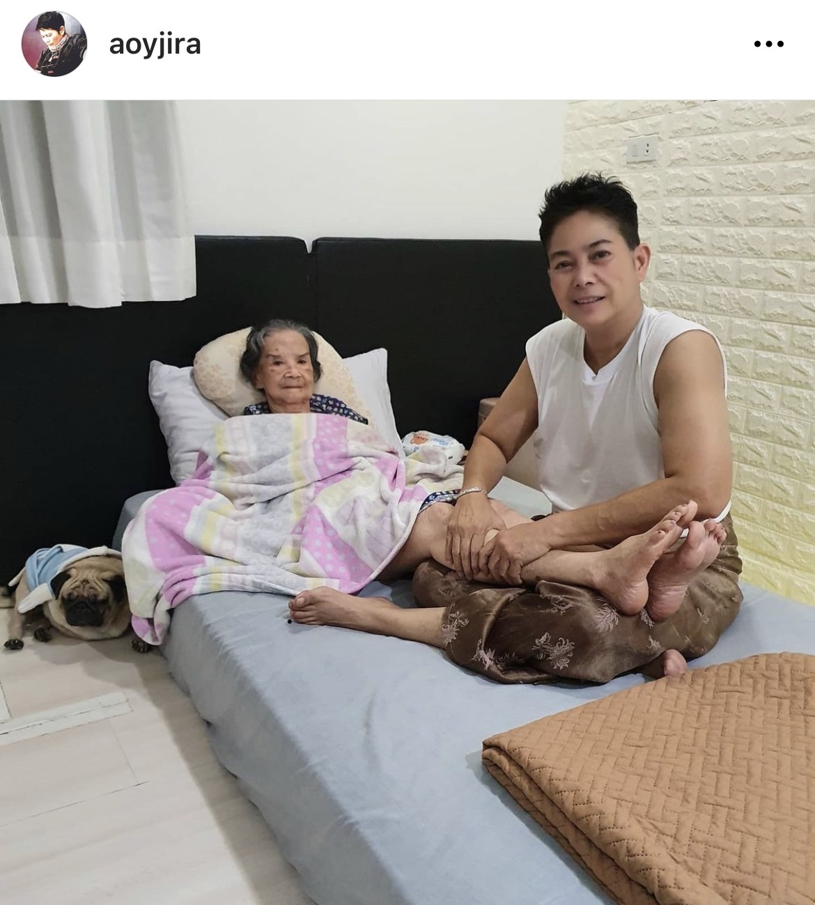 100 ปีแล้วไง! คุณยายมารศรี โชว์สเต็ปการต่อยมวยกับลูกสาว บอกเลยฟิตเปี๊ยะ 100 ปีแล้วไง! คุณยายมารศรี โชว์สเต็ปการต่อยมวยกับลูกสาว บอกเลยฟิตเปี๊ยะ