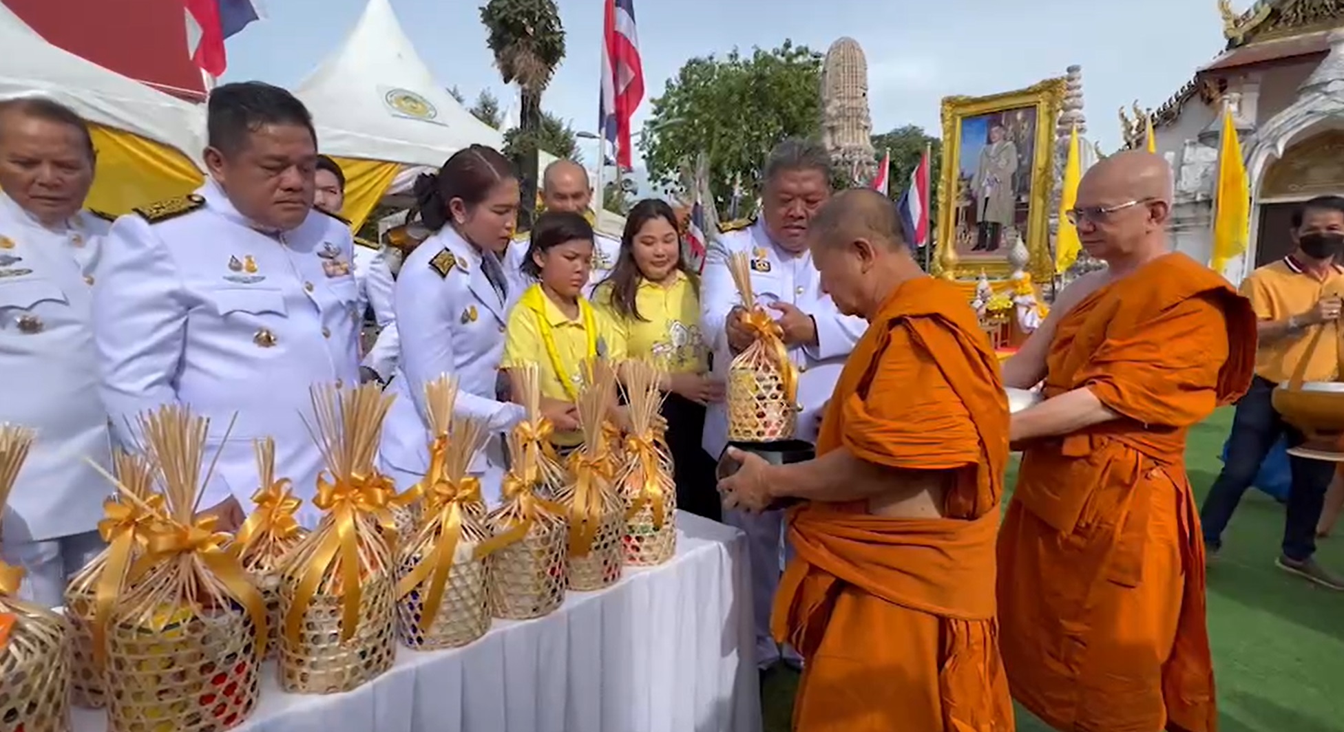 เปิดภาพกรุงเก่าจัดช้าง 10 เชือก เดินขบวนเฉลิมพระเกียรติ เปิดภาพกรุงเก่าจัดช้าง 10 เชือก เดินขบวนเฉลิมพระเกียรติ