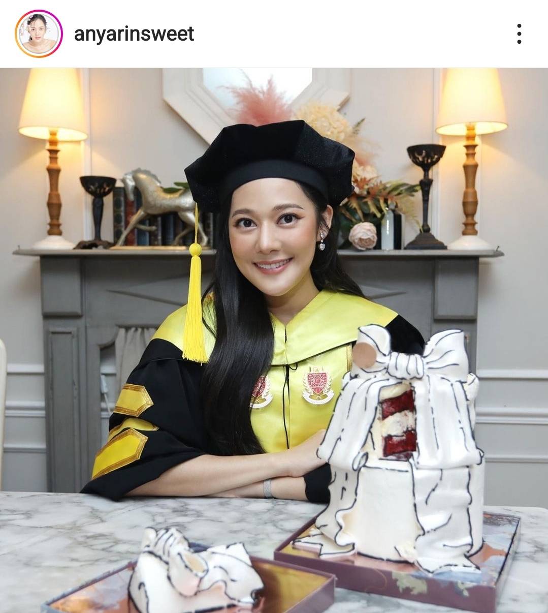 ทับทิม อัญรินทร์ เผยเรื่องสัญญาอยู่ในช่วงตัดสินใจ พร้อมส่งกำลังใจให้ อ๋อม อรรคพันธ์ ทับทิม อัญรินทร์ เผยเรื่องสัญญาอยู่ในช่วงตัดสินใจ พร้อมส่งกำลังใจให้ อ๋อม อรรคพันธ์