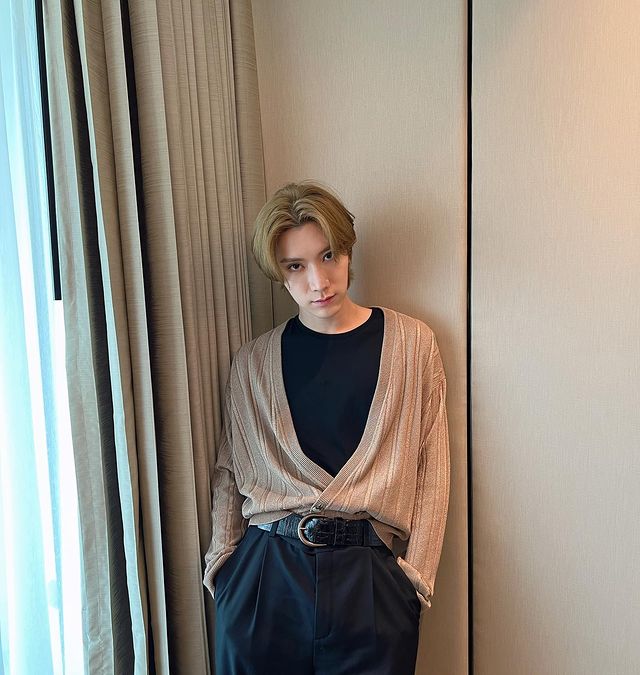 แฟนๆ เกาะติด!! รอชมลุคฮอต 'เตนล์ ชิตพล-มาร์ค ต้วน-เติร์ด ลภัส' งาน Saint Laurent 17 พ.ค.นี้ แฟนๆ เกาะติด!! รอชมลุคฮอต 'เตนล์ ชิตพล-มาร์ค ต้วน-เติร์ด ลภัส' งาน Saint Laurent 17 พ.ค.นี้