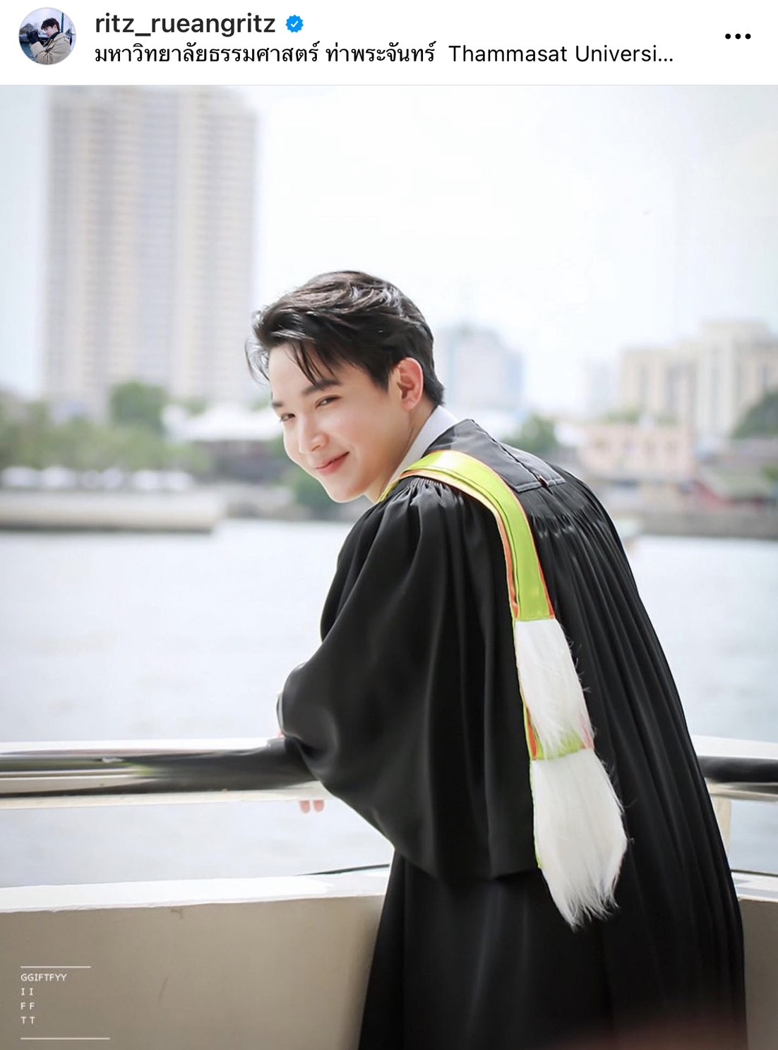 ต้องโอ้โห!! ริท เดอะสตาร์  โพสต์ (คลิป) รีวิวใช้เงิน 100 ล้าน ภายใน 1 วัน ปังสุดๆ!!