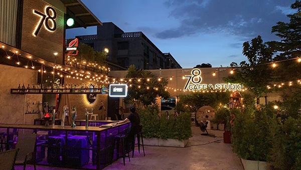 10 คาเฟ่แถวรามคำแหง คาเฟ่สุดเก๋ ห้ามพลาดไปเช็กอิน