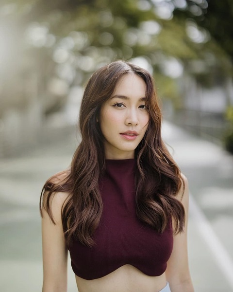 มิน พีชญา ควัก 1.5 ล้าน!! ซื้อเครื่องความดันอากาศบวก มอบ 8 โรงพยาบาล