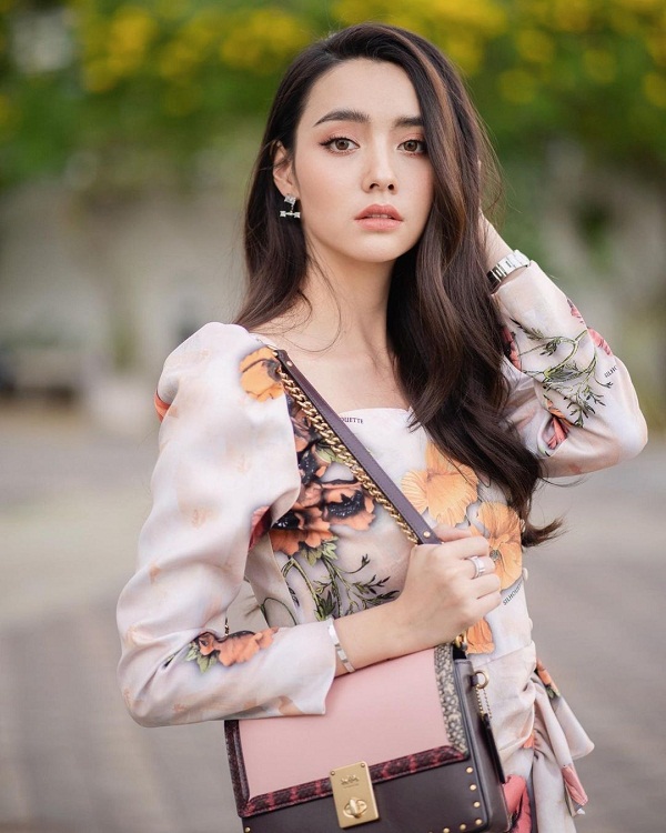 “ไต้ฝุ่น ตากเพชร” เคลียร์ภาพหลุดควง “มุกดา” เที่ยว ย้ำสถานะมีลุ้น (มีคลิป)