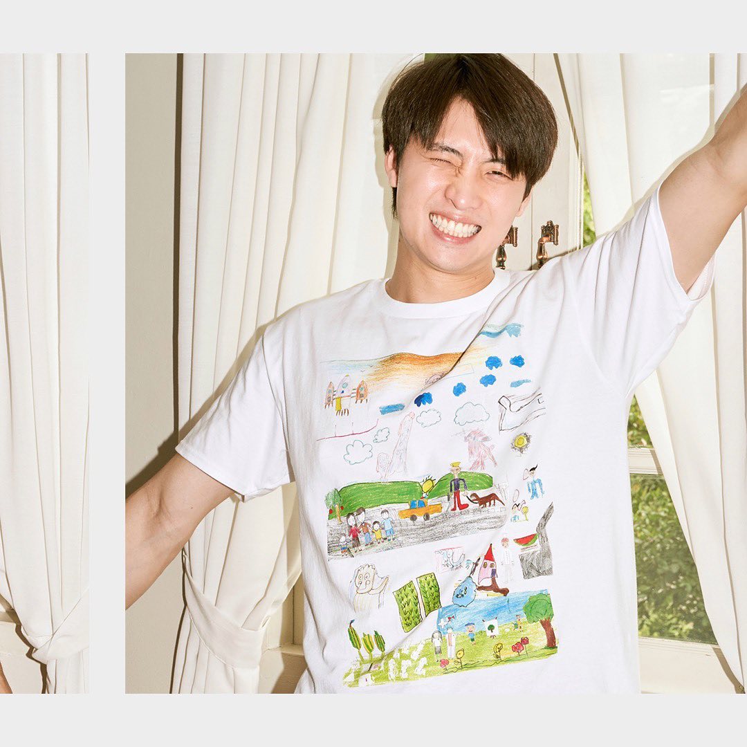 หล่อใจบุญ มีน พีรวิชญ์ ขายเสื้อ นำเงินไปช่วยเหลือมูลนิธิต่างๆ และโรงพยาบาลจากสถานการณ์โควิด-19 หล่อใจบุญ มีน พีรวิชญ์ ขายเสื้อ นำเงินไปช่วยเหลือมูลนิธิต่างๆ และโรงพยาบาลจากสถานการณ์โควิด-19