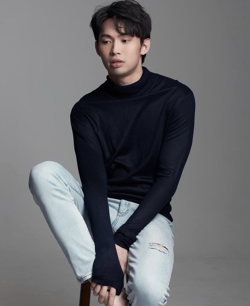 ดีเจ.มะตูม จัดกล่องปันสุข พร้อมเงินสด 300 ชุด ให้ผู้เดือดร้อน