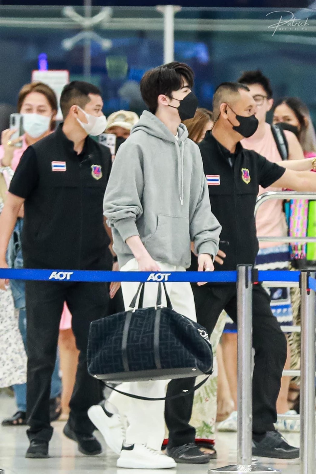 “แพทริค ณัฐวรรธ์” ไปสานฝันต่อ บินกลับจีน แฟนคลับติดแฮชแท็ก #ไว้เจอกันใหม่นะคับแพทริค “แพทริค ณัฐวรรธ์” ไปสานฝันต่อ บินกลับจีน แฟนคลับติดแฮชแท็ก #ไว้เจอกันใหม่นะคับแพทริค