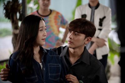 ผี แซ็ค ชุมแพ คลั่งรัก มีนตรา อินทิรา ความฮาปนความลอน “ผีฮาคนเฮ” ผี แซ็ค ชุมแพ คลั่งรัก มีนตรา อินทิรา ความฮาปนความลอน “ผีฮาคนเฮ”