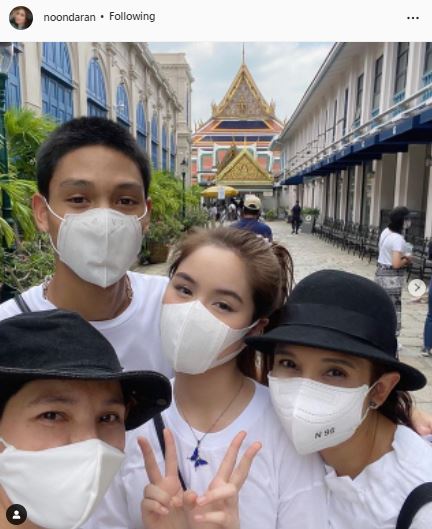 นุ่น ดารัณ แจ้งข่าวอีกครั้ง ติดโควิดยกบ้าน พร้อมขอโทษผู้ที่ใกล้ชิด