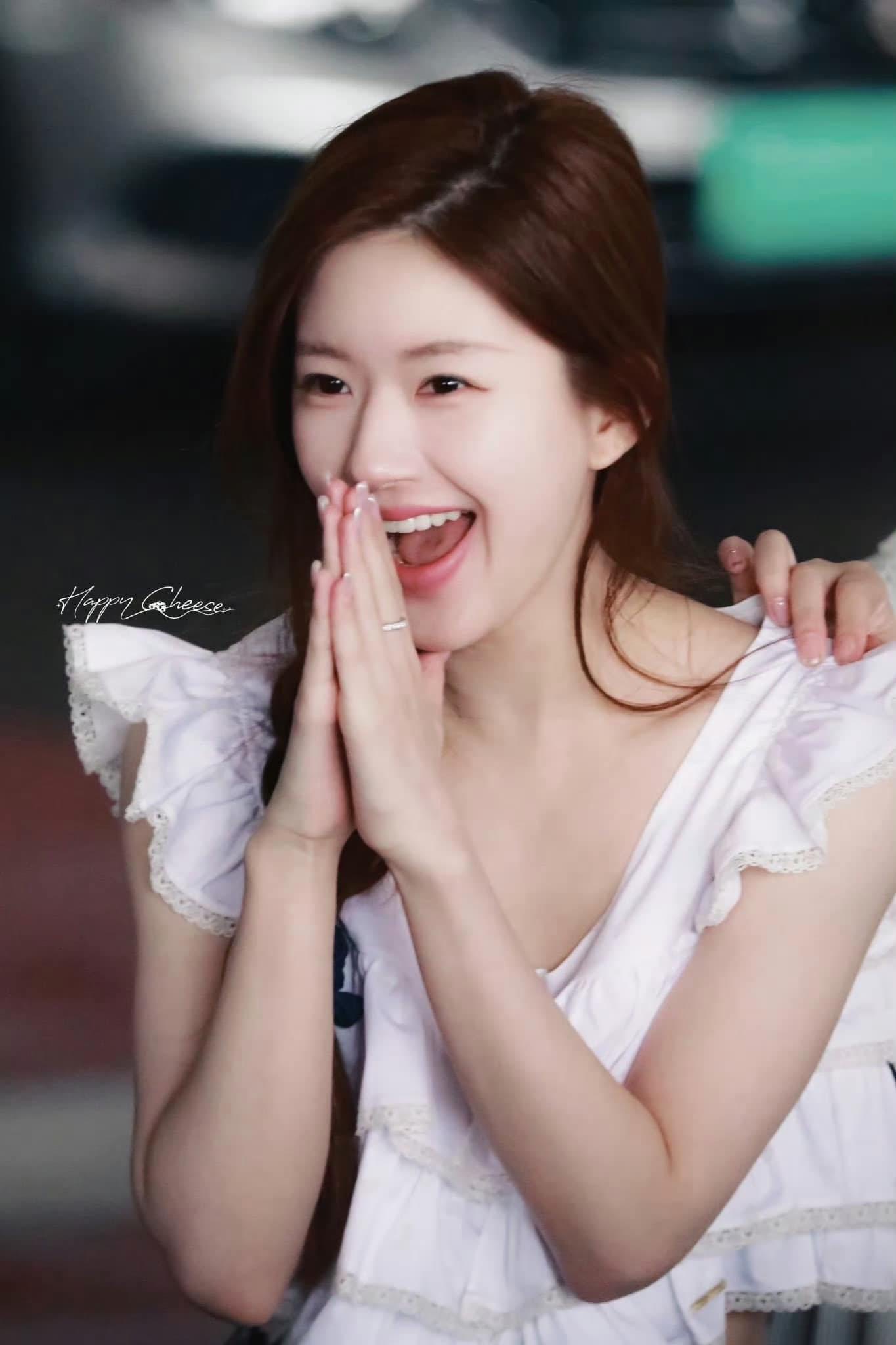 ต้อนรับคนสวย!! ‘จ้าวลู่ซือ’ ครองเทรนด์หลังลัดฟ้าถึงไทย พร้อมทำกิจกรรม 27 ก.ย.นี้ ต้อนรับคนสวย!! ‘จ้าวลู่ซือ’ ครองเทรนด์หลังลัดฟ้าถึงไทย พร้อมทำกิจกรรม 27 ก.ย.นี้