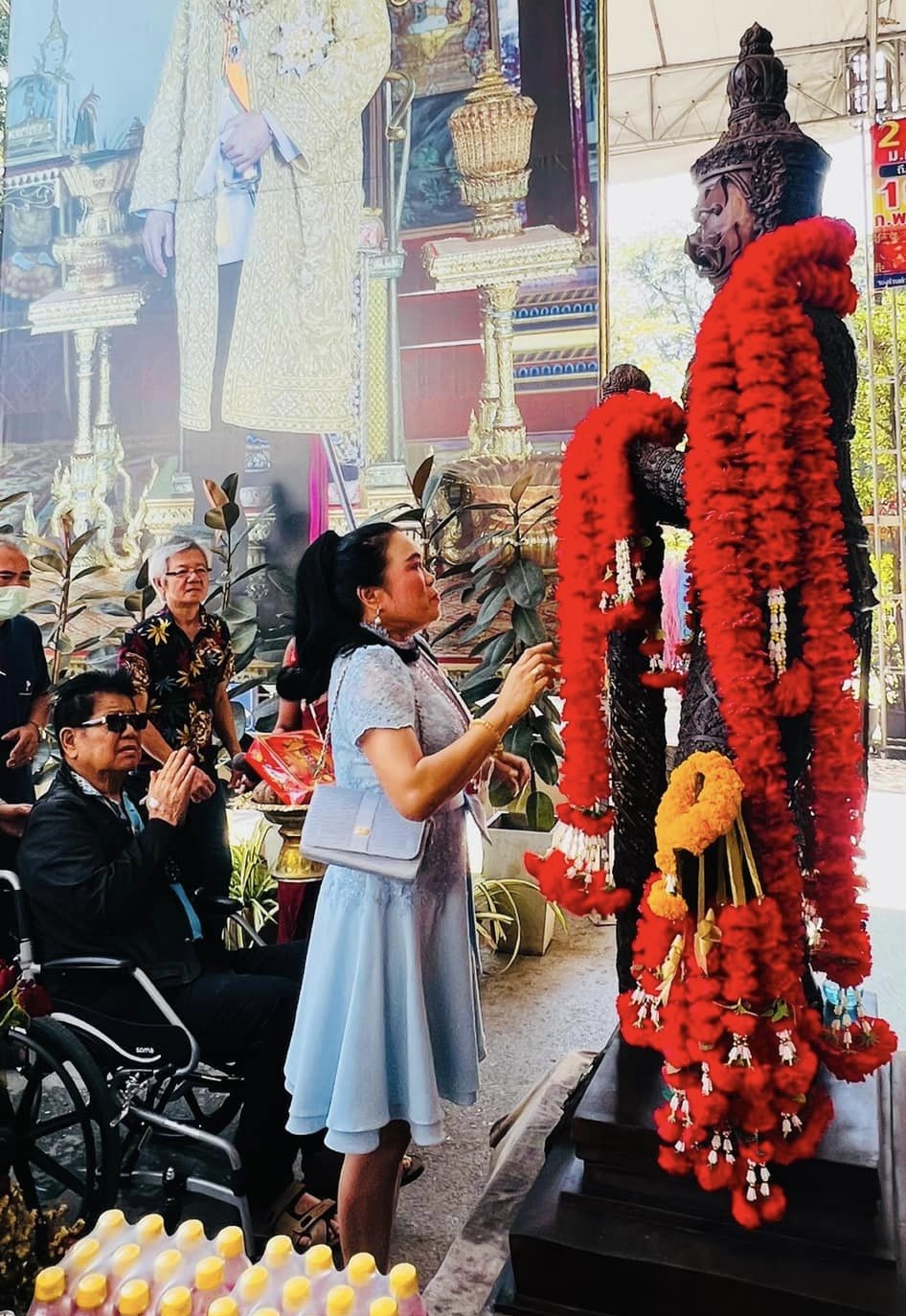 ครูชลธี ธารทอง เข้าโรงพยาบาลรอบ 3 ตรวจพบมีจุดที่ปอด ครูชลธี ธารทอง เข้าโรงพยาบาลรอบ 3 ตรวจพบมีจุดที่ปอด