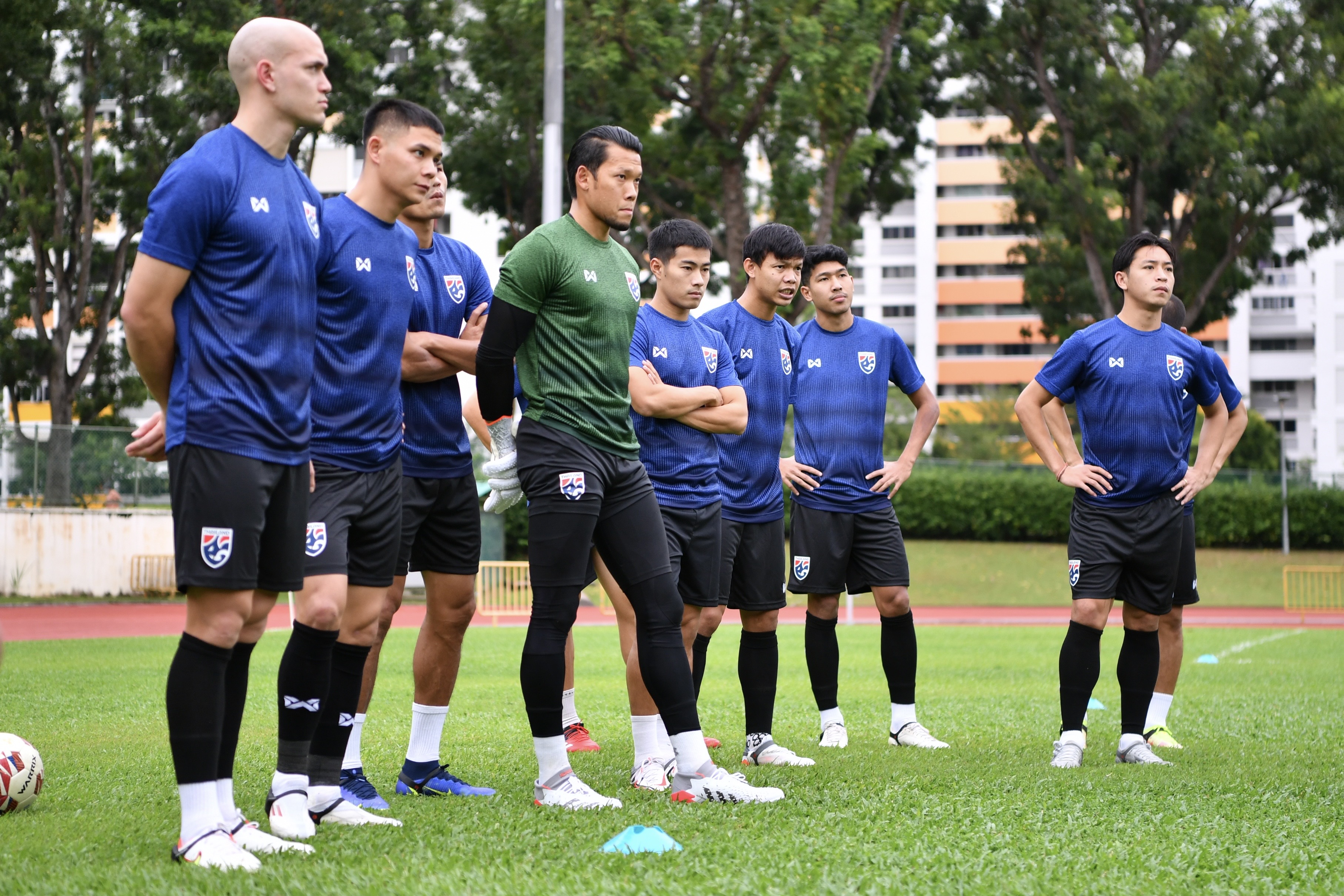 ทีมชาติไทยลงฝึกซ้อมครั้งแรกที่สิงคโปร์ก่อนประเดิม 'ซูซูกิคัพ' ดวลติมอร์ฯ