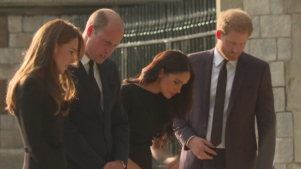 ไม่พอใจราชวงศ์อังกฤษ!! พระสหายเผยความรู้สึก 'เจ้าชายแฮร์รี่' และพระชายา ไม่พอใจราชวงศ์อังกฤษ!! พระสหายเผยความรู้สึก 'เจ้าชายแฮร์รี่' และพระชายา