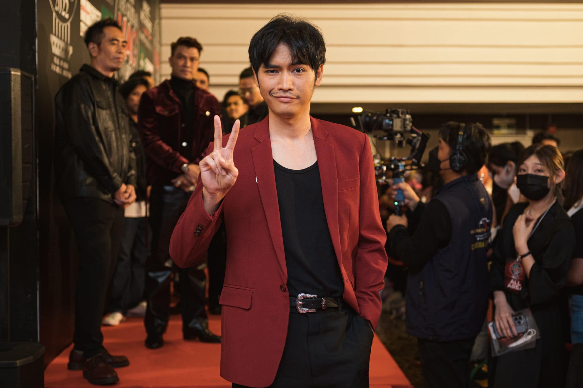 มนต์แคน แก่นคูน ครองแชมป์ศิลปินที่มียอดสตรีมบนยูทูปสูงที่สุด 3 ปีซ้อน