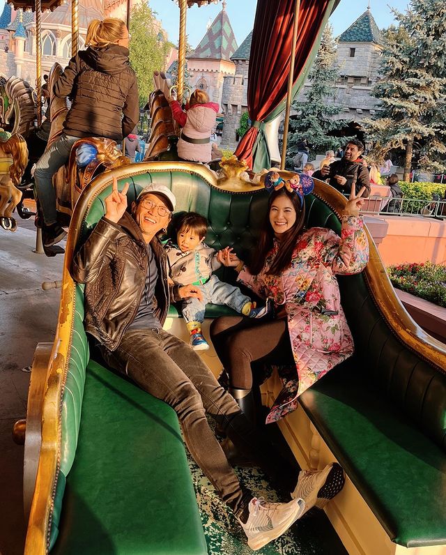 ส่องความสุขของครอบครัว ก้อย - ตูน ที่ประเทศฝรั่งเศส