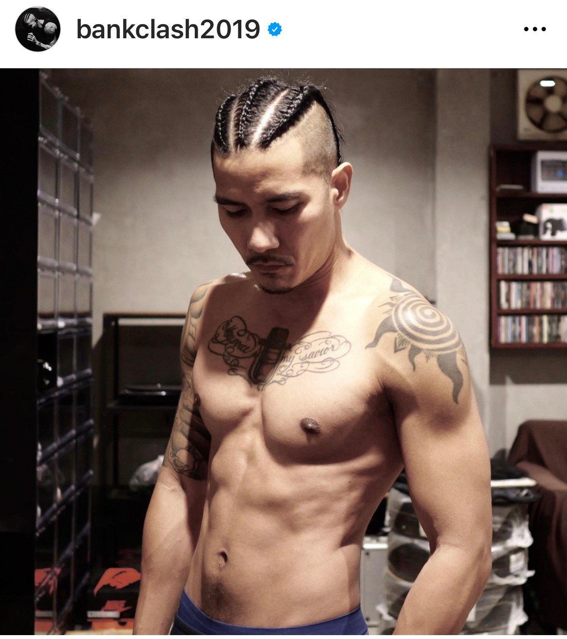 แบงค์ แคลช เผยโมเมนต์ดีต่อใจ แฟนคลับทุ่มทุนซื้อแจ็กเก็ตใหม่ให้ตัวเอง แบงค์ แคลช เผยโมเมนต์ดีต่อใจ แฟนคลับทุ่มทุนซื้อแจ็กเก็ตใหม่ให้ตัวเอง