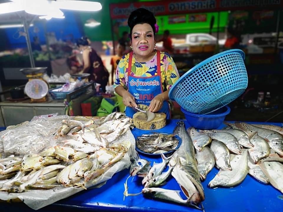 แม่หญิงลี ประสบอุบัติเหตุ โชคดีที่ทุกคนปลอดภัย แม่หญิงลี ประสบอุบัติเหตุ โชคดีที่ทุกคนปลอดภัย