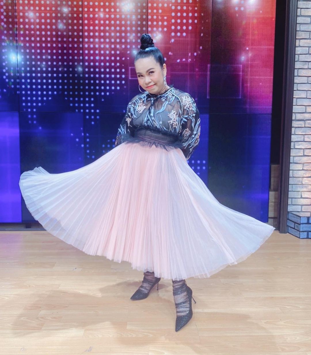 ตุ๊กกี้ ฝากน้องสาวกับ ธัญญ่า หลังสามีมีชู้ ตุ๊กกี้ ฝากน้องสาวกับ ธัญญ่า หลังสามีมีชู้