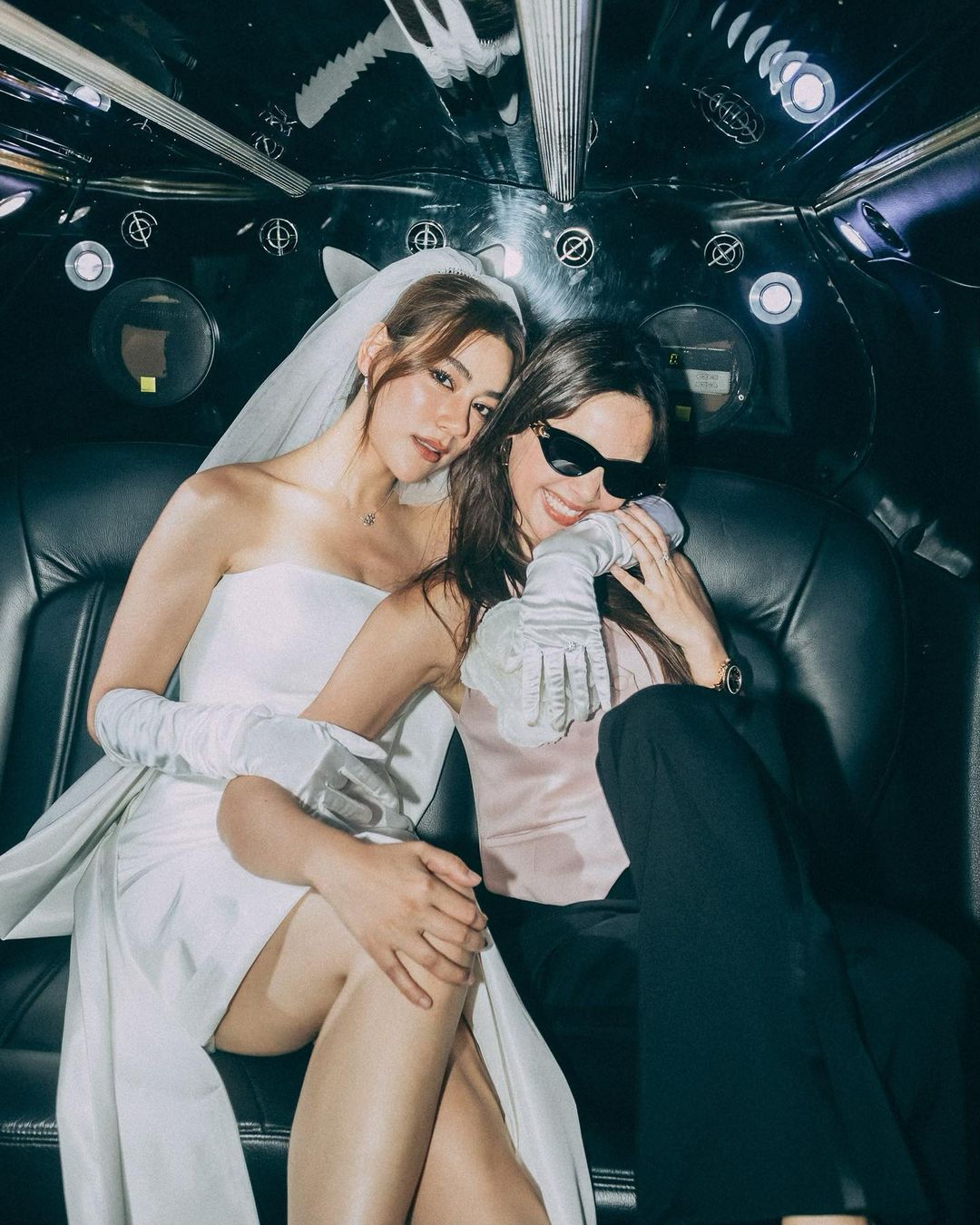 “ญาญ่า อุรัสยา” เล่าโมเมนต์สุดประทับใจ ร่วมงานวิวาห์หวาน “หมาก-คิม” (มีคลิป) “ญาญ่า อุรัสยา” เล่าโมเมนต์สุดประทับใจ ร่วมงานวิวาห์หวาน “หมาก-คิม” (มีคลิป)