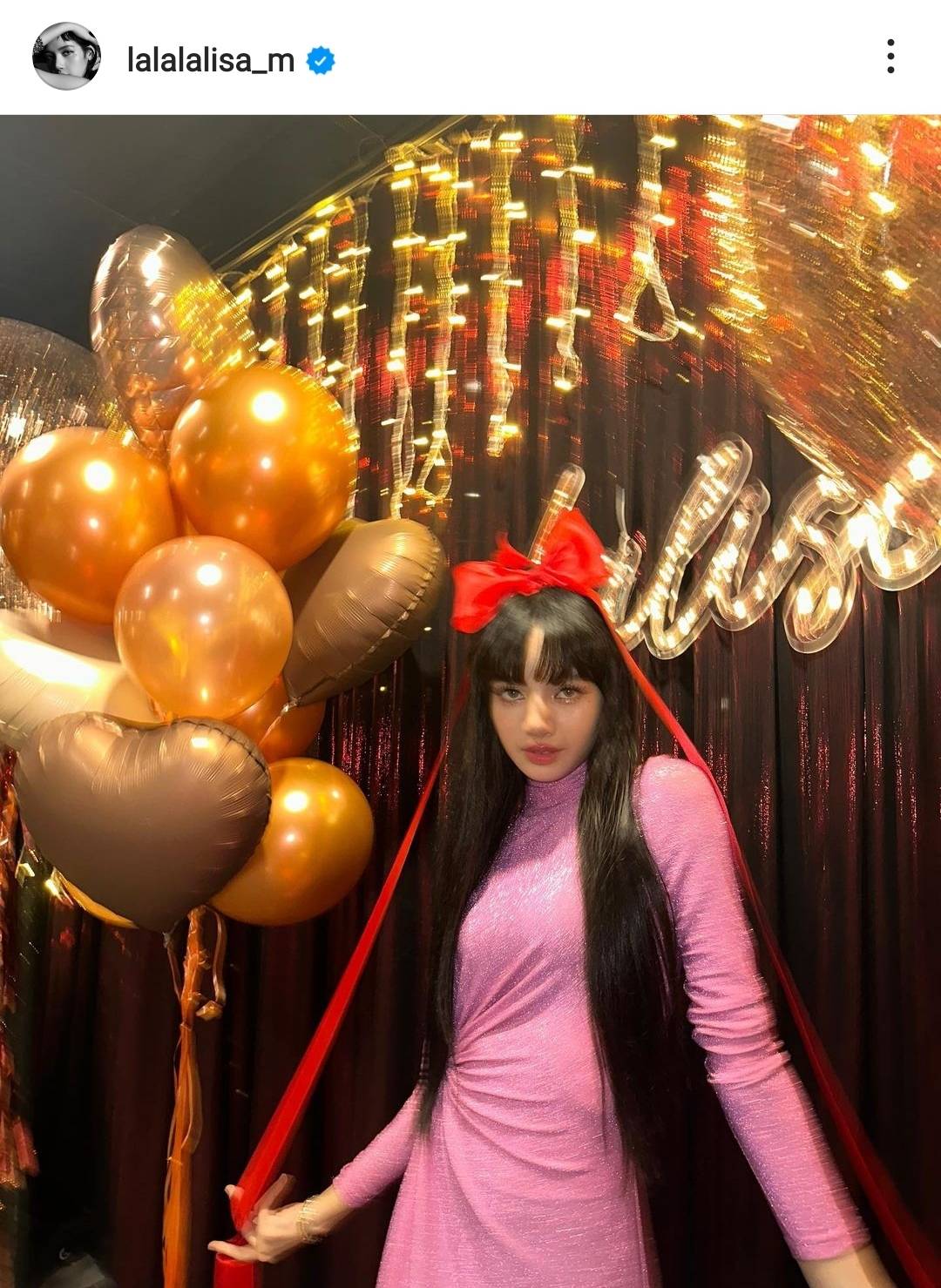 แฟนคลับใจละลาย ลิซ่า BLACKPINK โพสต์ภาพฉลองวันเกิดอายุครบ 26 ปี แฟนคลับใจละลาย ลิซ่า BLACKPINK โพสต์ภาพฉลองวันเกิดอายุครบ 26 ปี