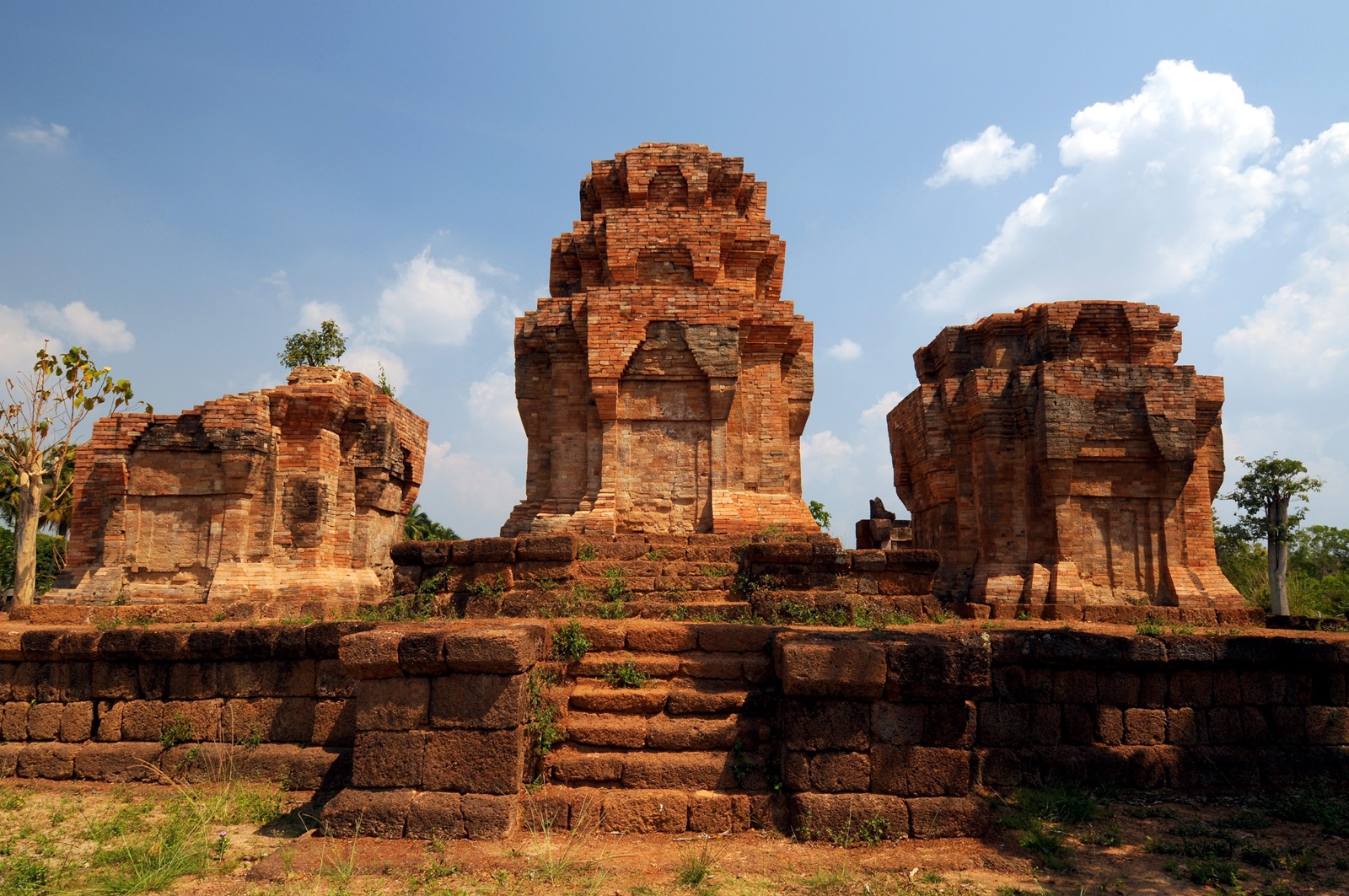 9 ที่เที่ยวบุรีรัมย์ 2565 เมืองปราสาทหิน ถิ่นภูเขาไฟ